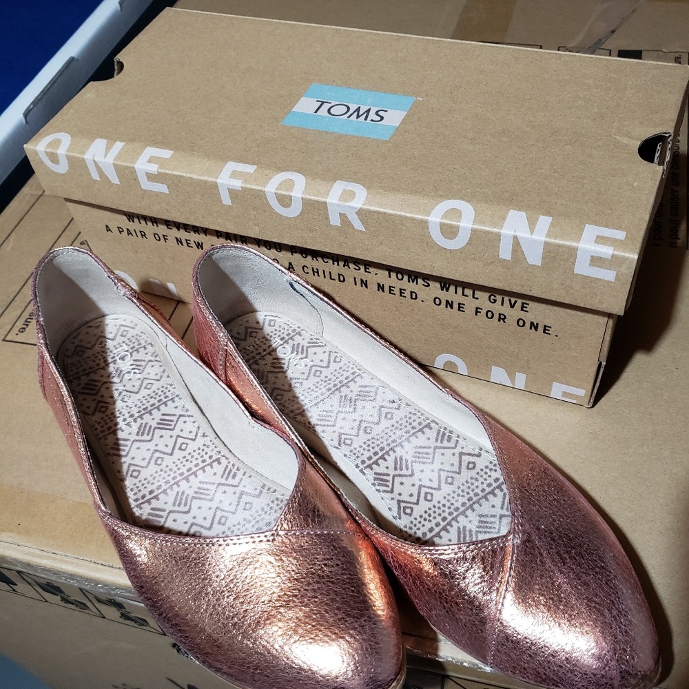 Toms size 9